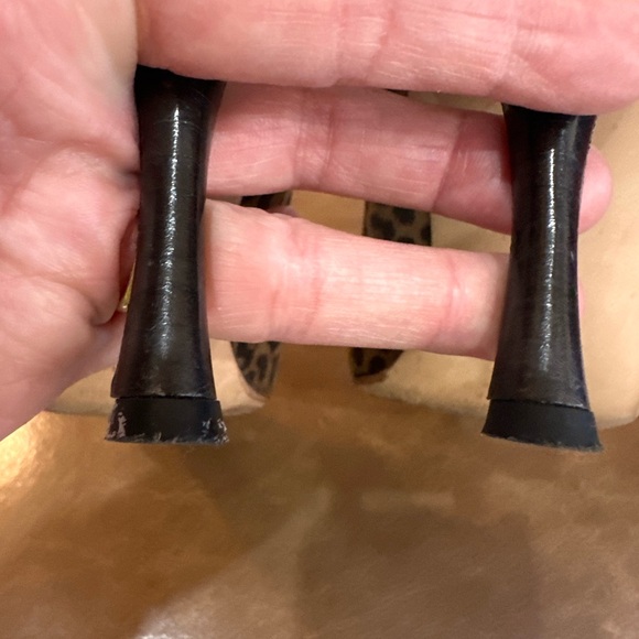 Manolo Blahnik Brown Leopard Heels size 7.5 - Picture 6 of 9